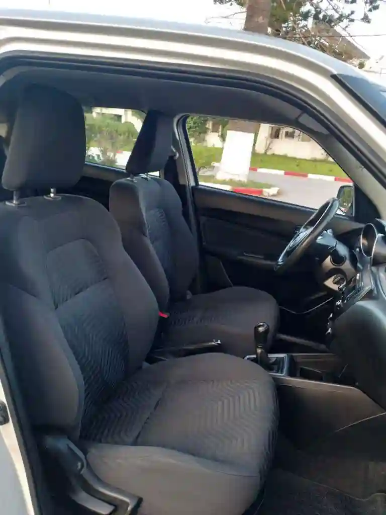 Suzuki Suift Premiere Main - Vue 3