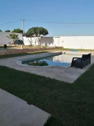 1250mc Villa Standing Avec Piscine à La Mannouba