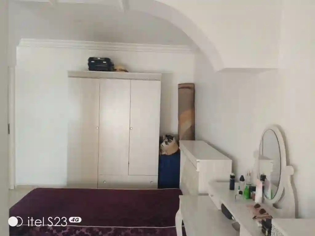 À Louer – Duplex s+3 Entièrement Rénové Avec Garage à Mourouj - Vue 2