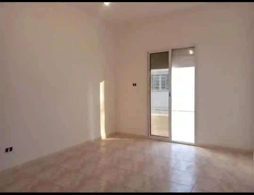 Triplex au Cité Erriadh à Cite Erriadh 2 - Vue 4