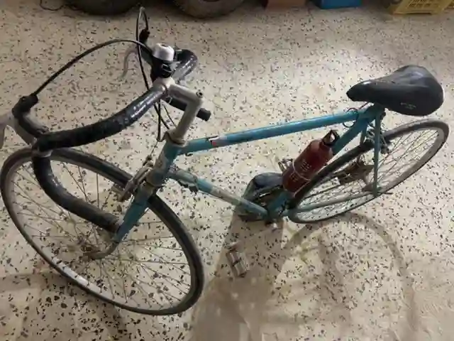 Bicyclette de Course à Korba