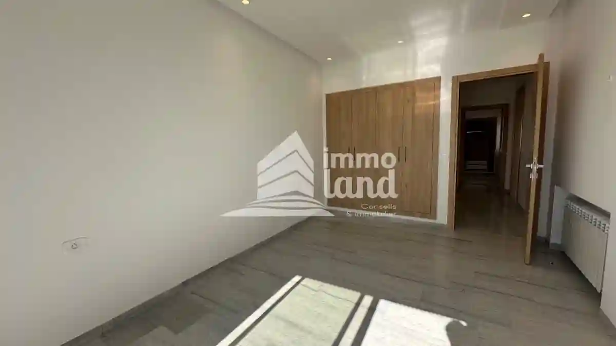 Appartement s2 Avec Terrasse à la Marsa à Cite Des Juges 2 - Vue 4