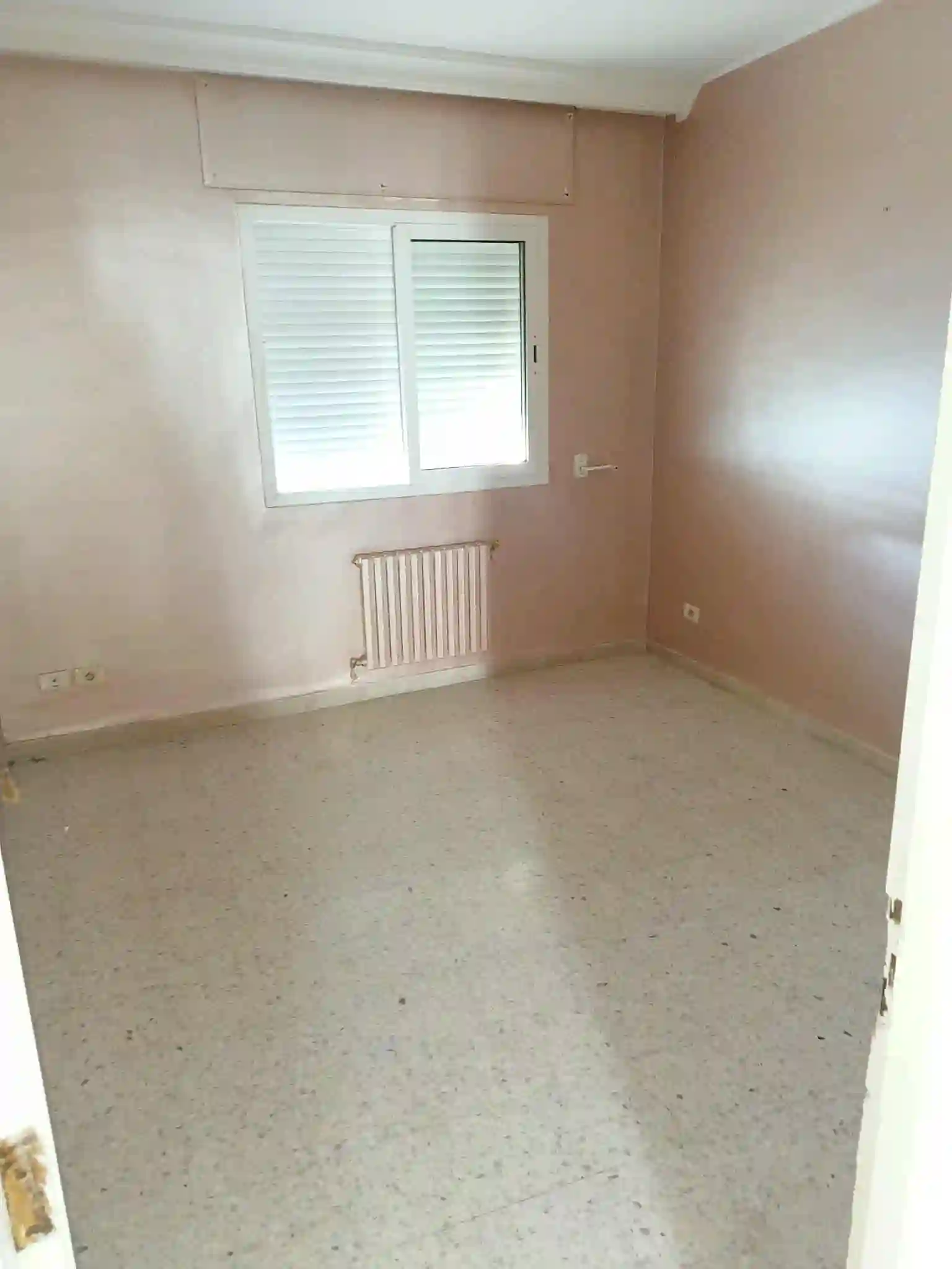 Opportunité Charmant s3 Dans Emplacement Idéal à La Mannouba