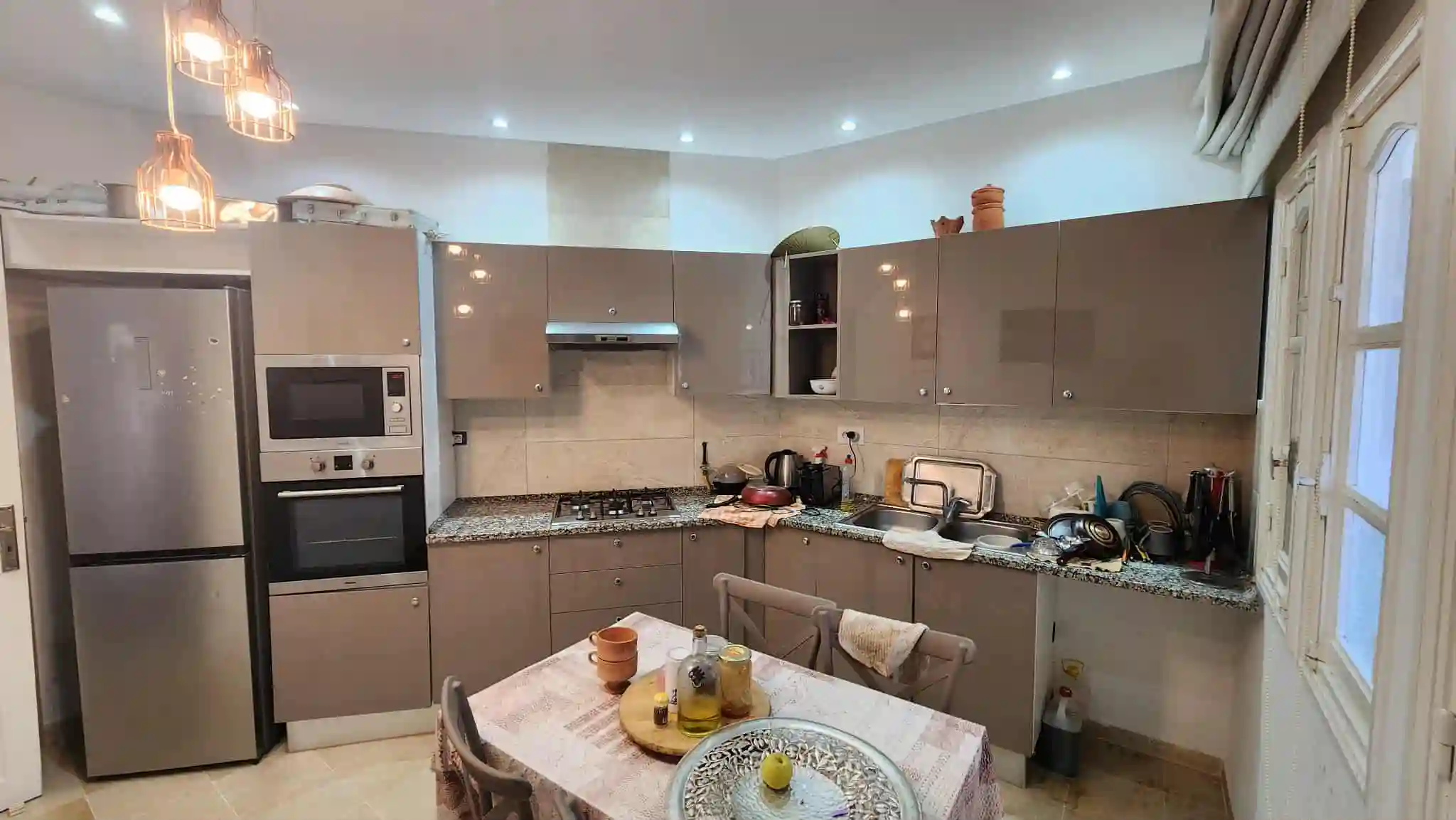Villa Plus 3 Appartements à L'aouina à Ain Zaghouan - Vue 3