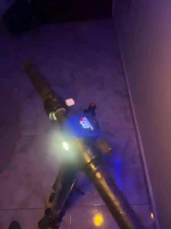 Trottinette Électrique ⚡️ - Vue 1