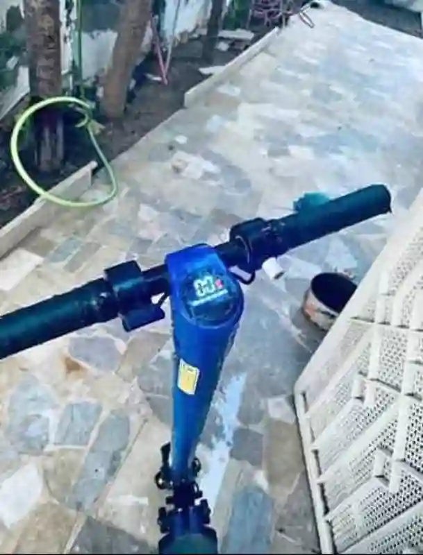 Trottinette Électrique ⚡️ - Vue 3