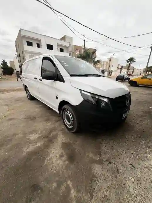 Mercedes Vito 114 - Vue 2