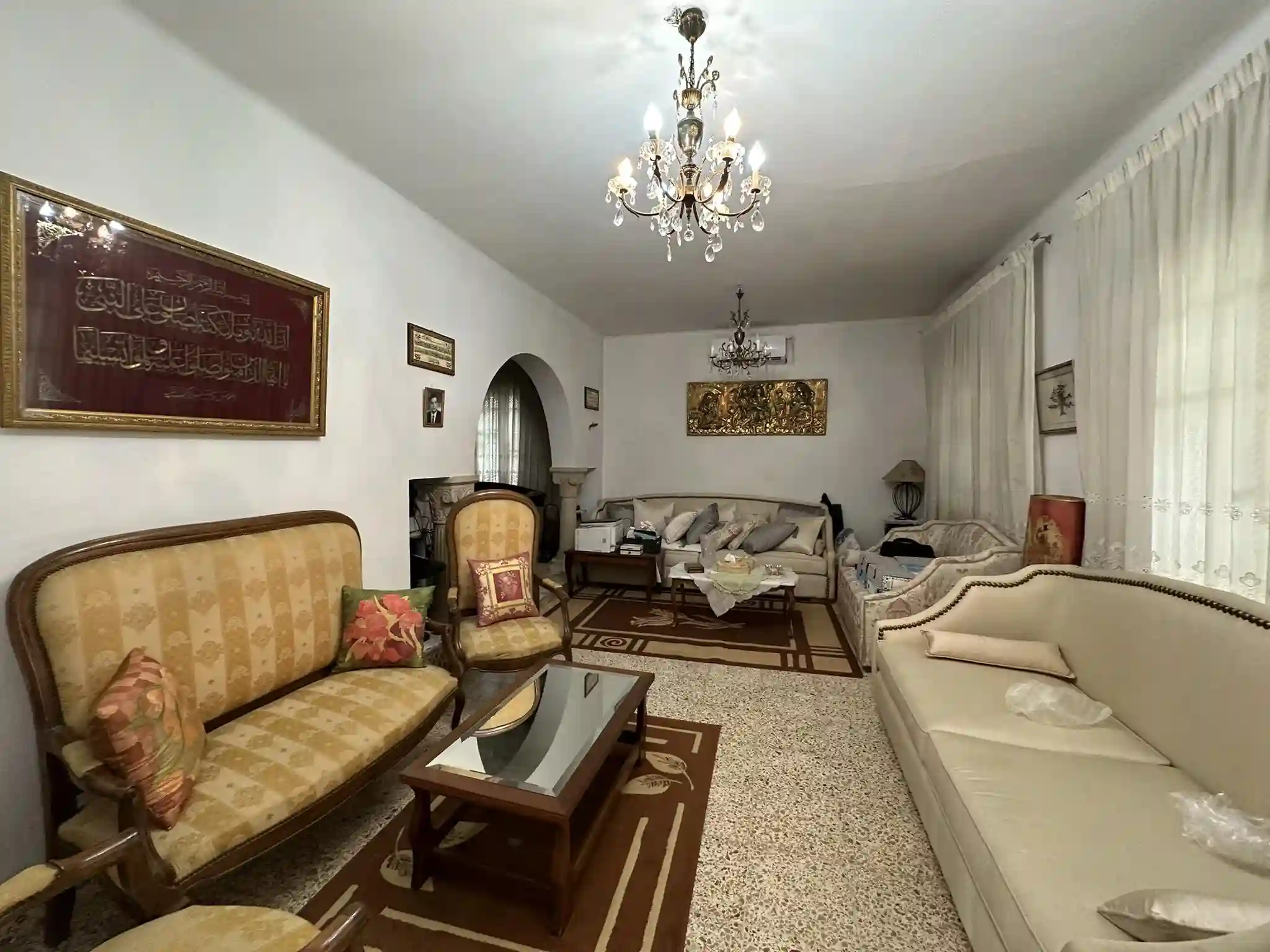 Villa Avec Jardin sur un Terrain de 800 à Ariana à Ariana - Vue 3