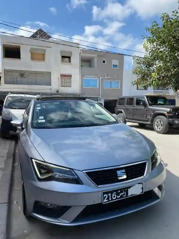 Seat Leon Essence 2020 - Vue 2