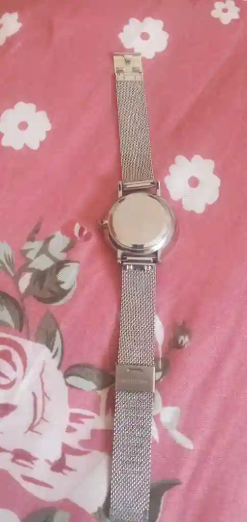 A Vendre Montre Marque Fissel Copie - Vue 1