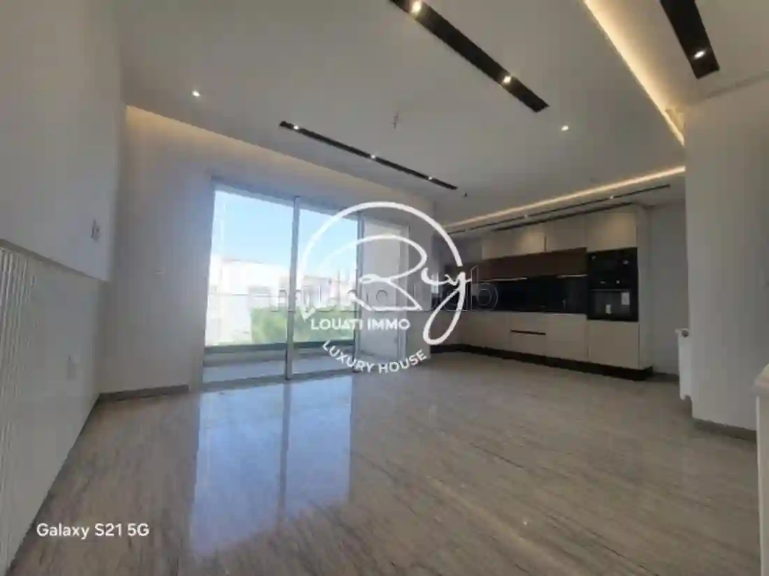 A Vendre un Appartement S1 a Chotrana la Soukra - Vue 2
