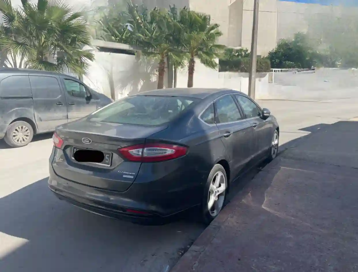 Ford Fusion - Vue 1