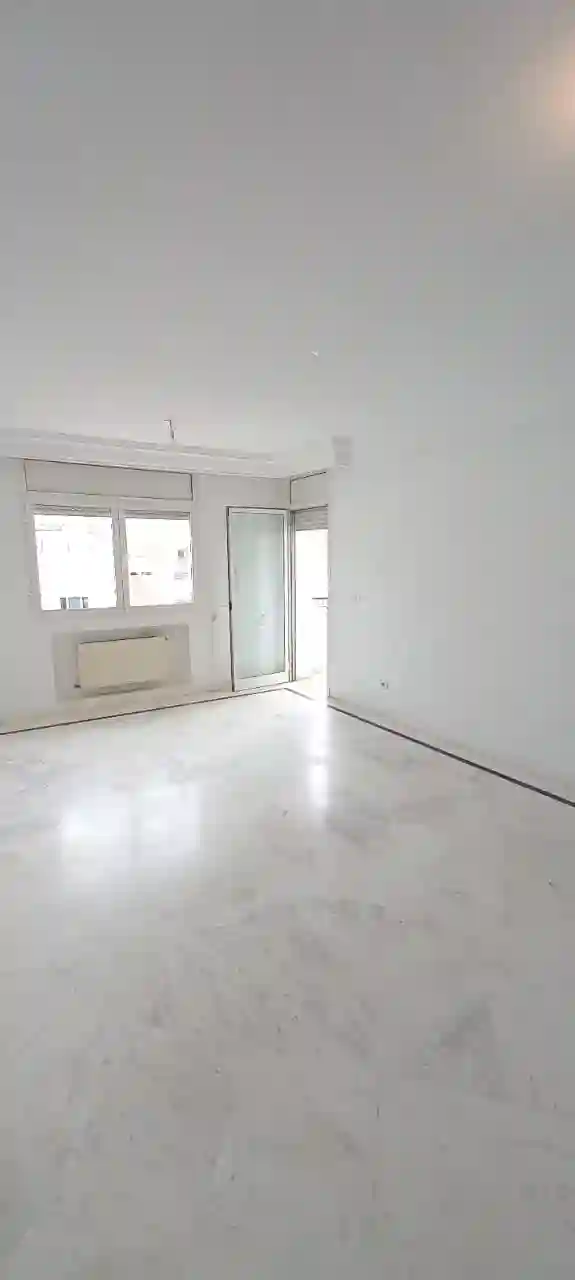 S3 à L'aouina Cité Palmeraies à El Aouina - Vue 2