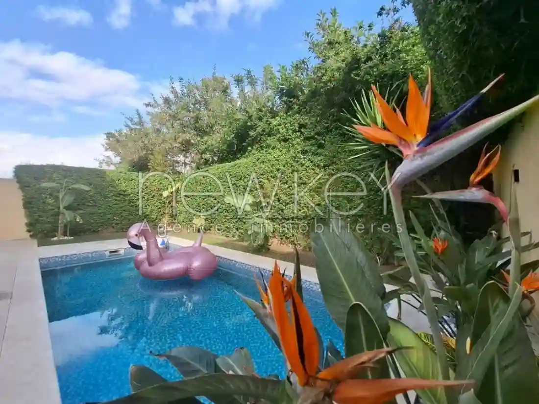 Une Belle Villa S3 Avec Piscine à La Soukra - Vue 1