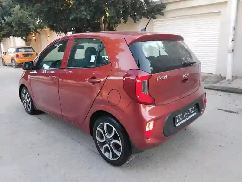 KIA Picanto GT Line Première Main - Vue 2
