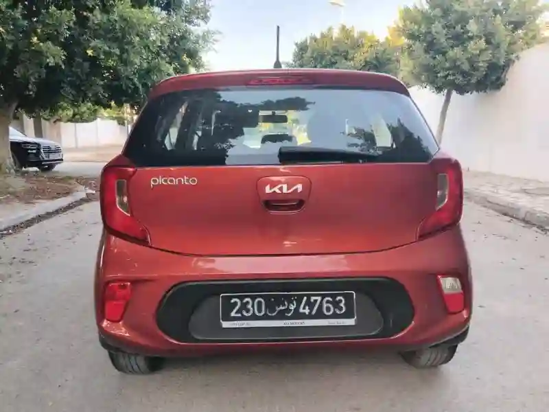 KIA Picanto GT Line Première Main - Vue 4