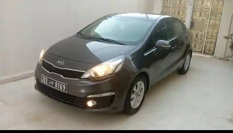 Kia RIO Essence 2018 - Vue 4