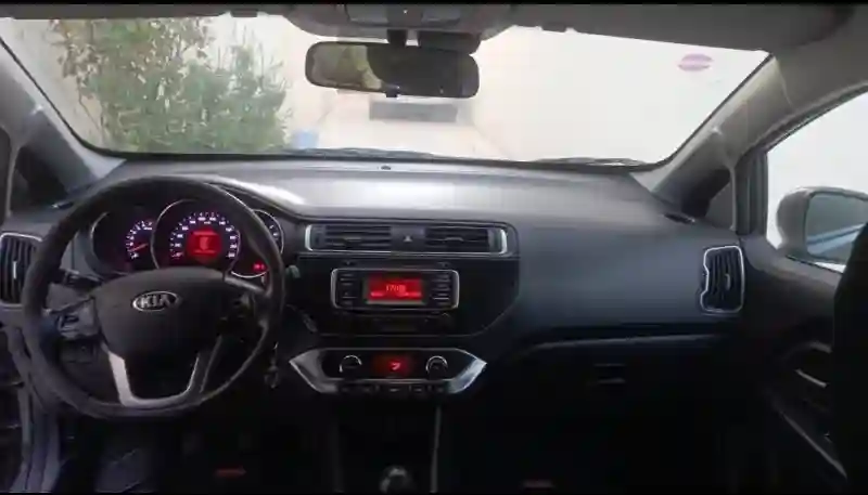 Kia RIO Essence 2018 - Vue 5