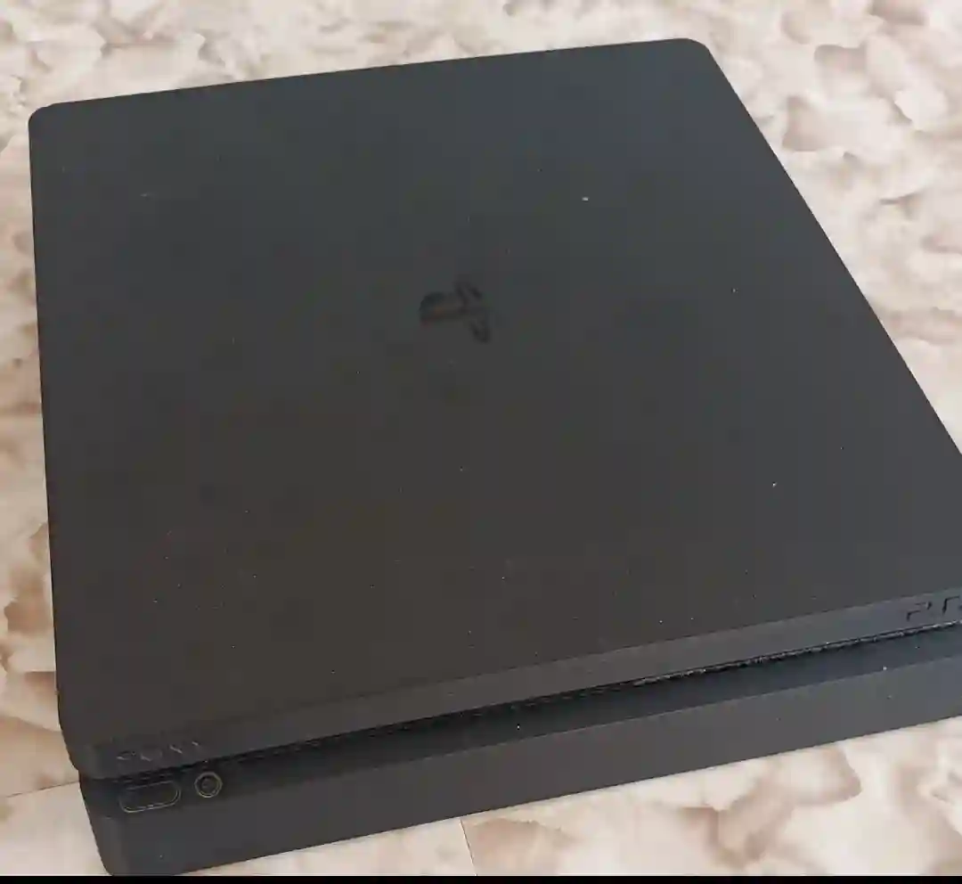 PS4 450dt - Vue 1
