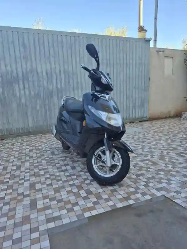 Suzuki an 125cc - Vue 2