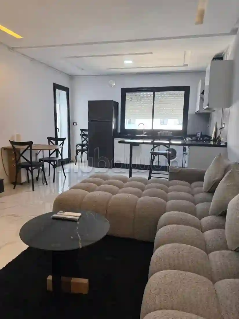 Bel Appart Neuf Proche des Commerces à Laouina