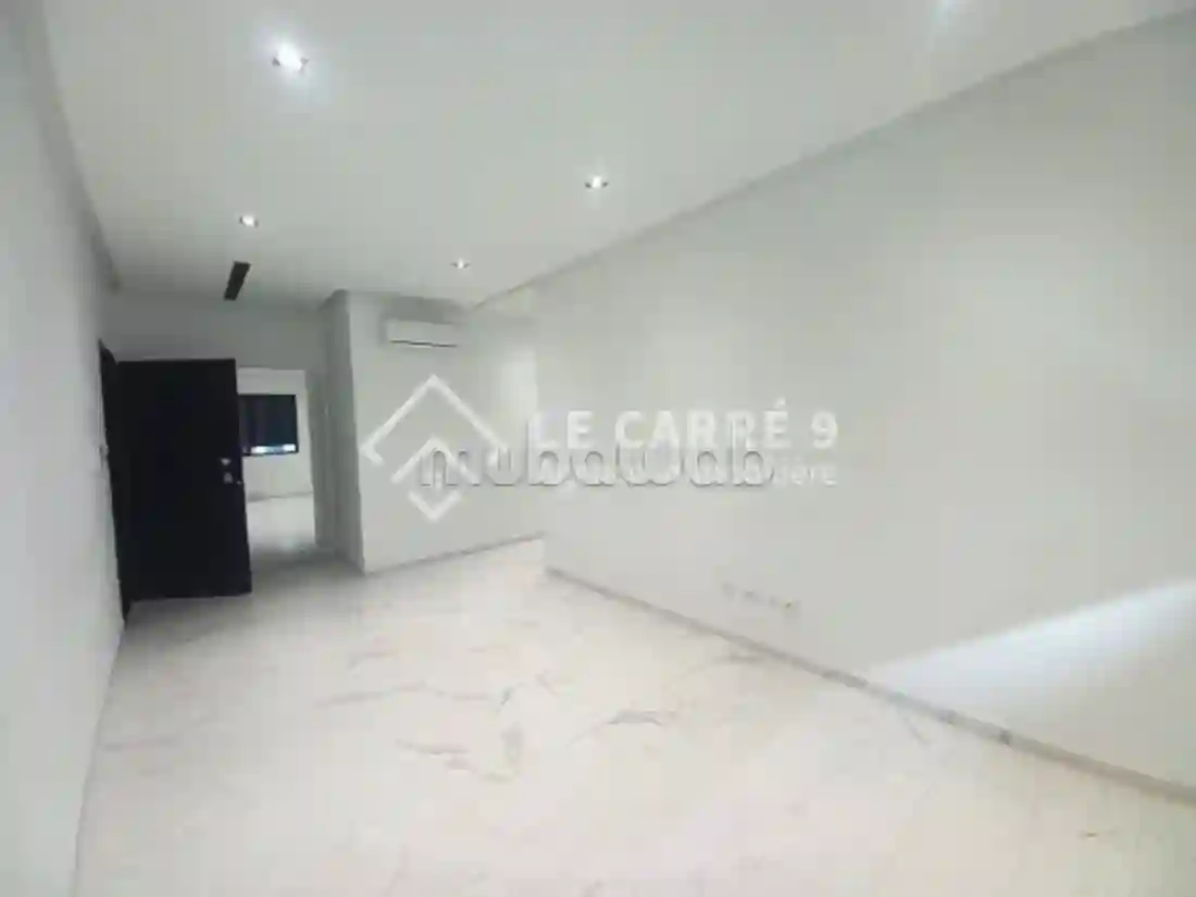 A Louer un S1 Vide aux Jardins de Carthage - Vue 3