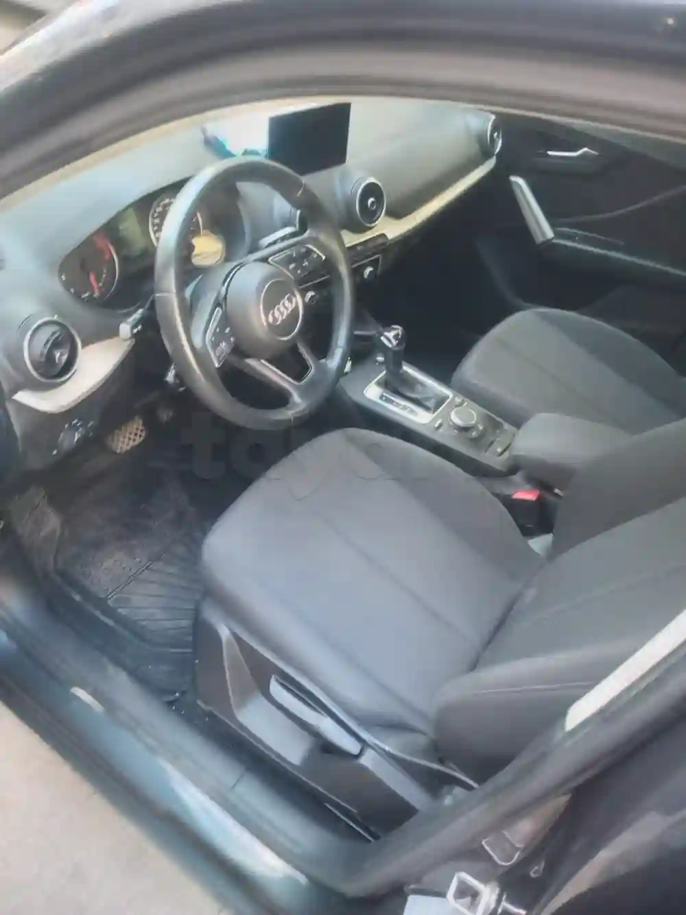 Audi Q2 35 Tfsi Année 2023 122000 TND - Vue 3