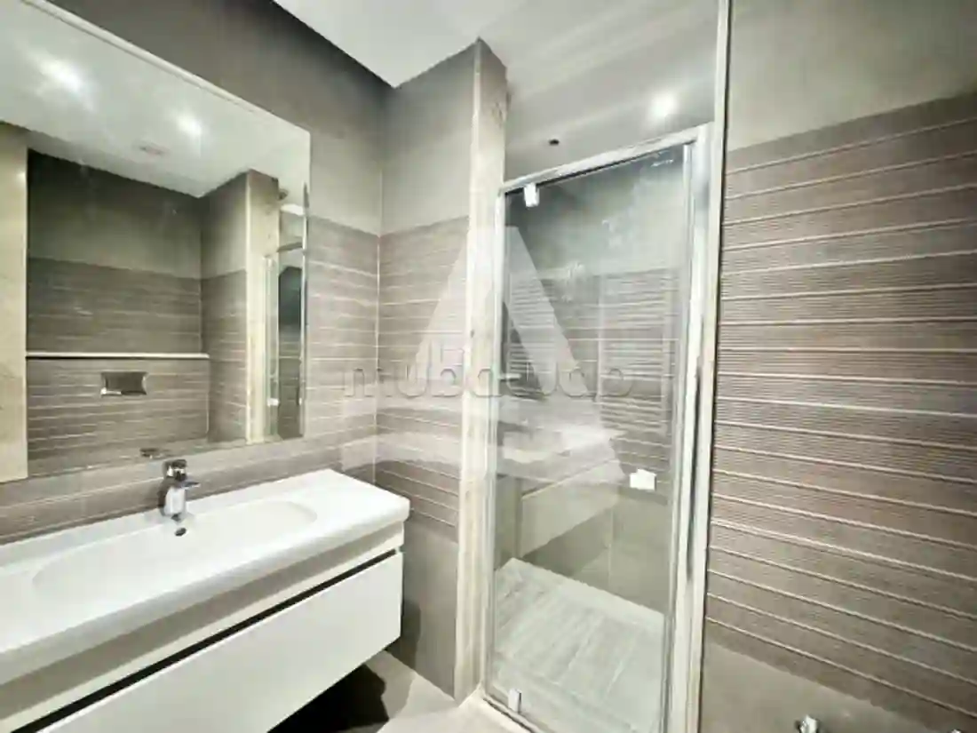 Location s2 Avec Piscine et Jardin à Gammarth