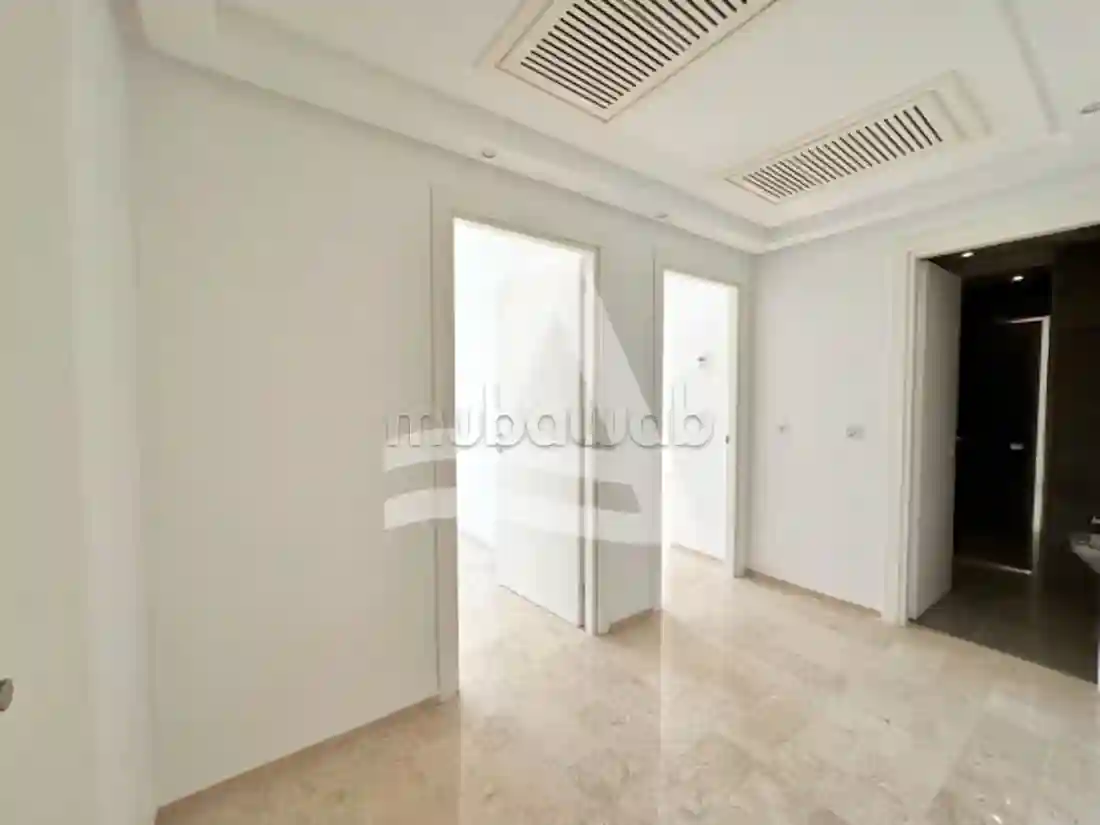 Location s2 Avec Piscine et Jardin à Gammarth - Vue 1