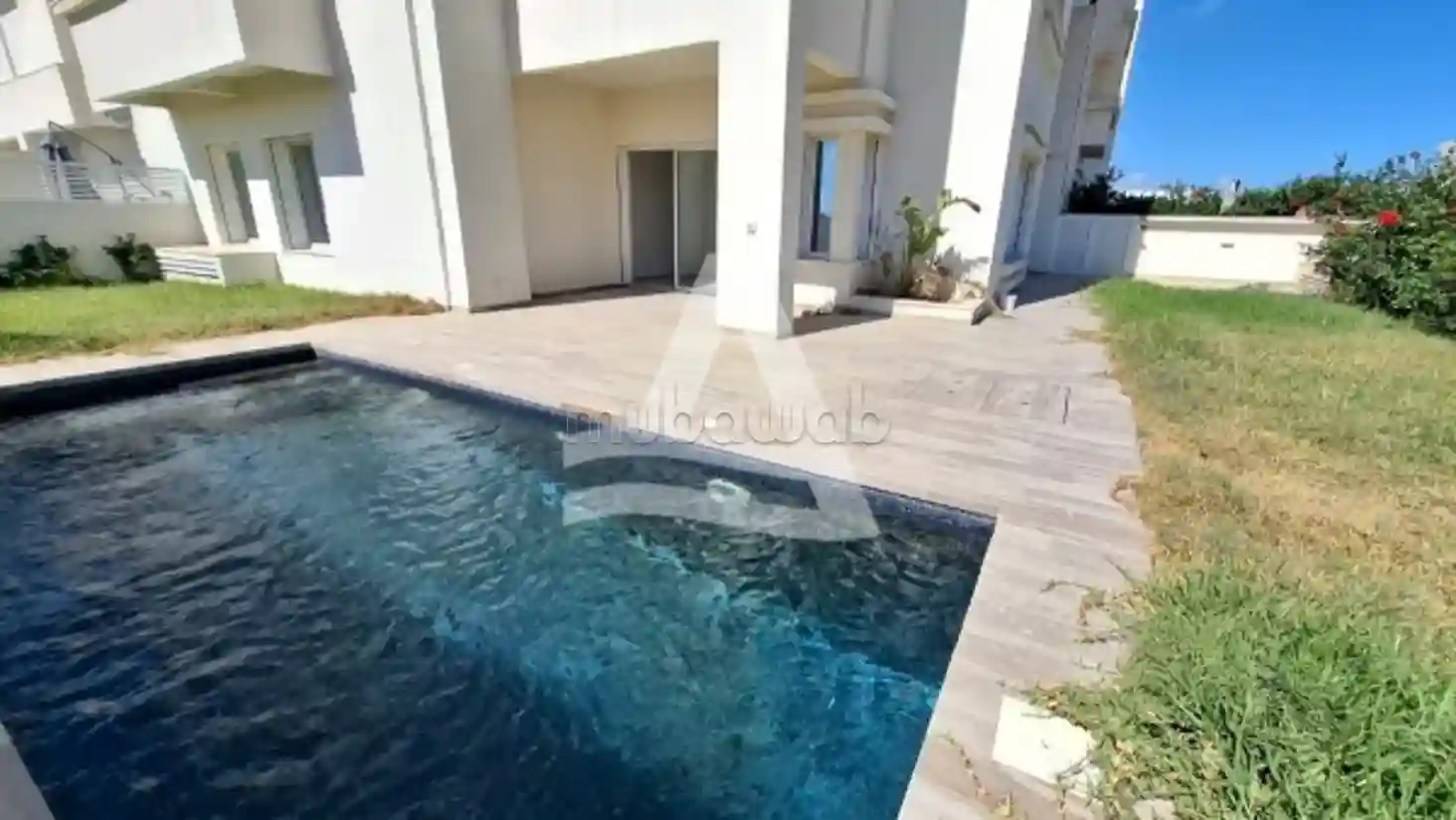 Location s2 Avec Piscine et Jardin à Gammarth - Vue 3