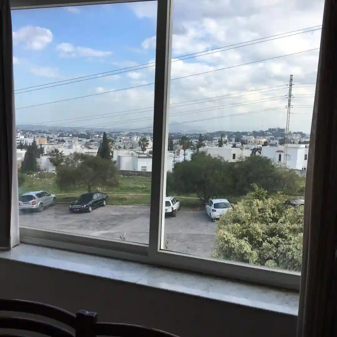 Villa 3 Niveaux à El Menzah 9 - Vue 1