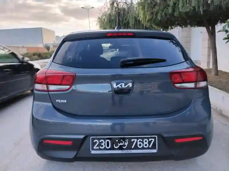 KIA RIO Prestige Première Main - Vue 3