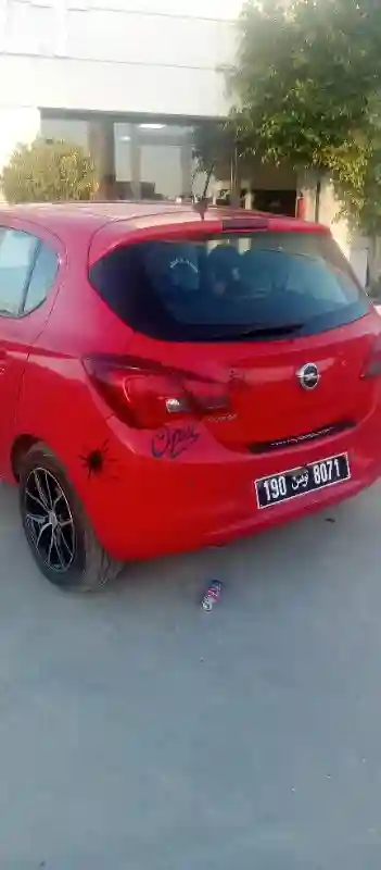 Opel Corsa Essence 2016 - Vue 1