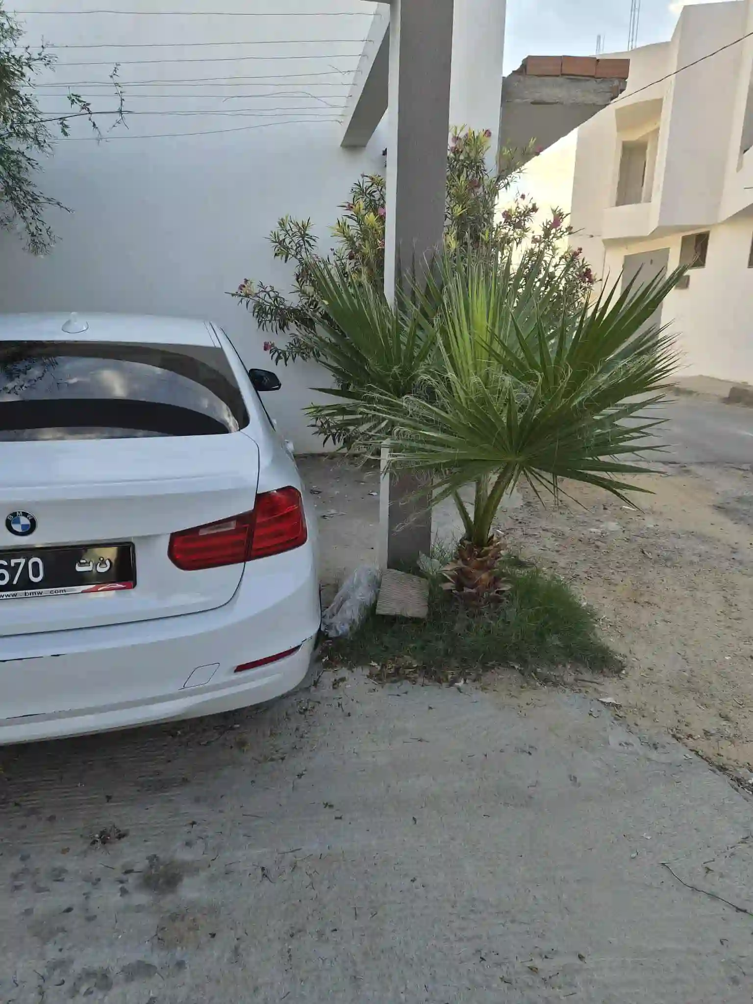 Bmw 320 i bas Kilometrage à Cite De La Plage 1