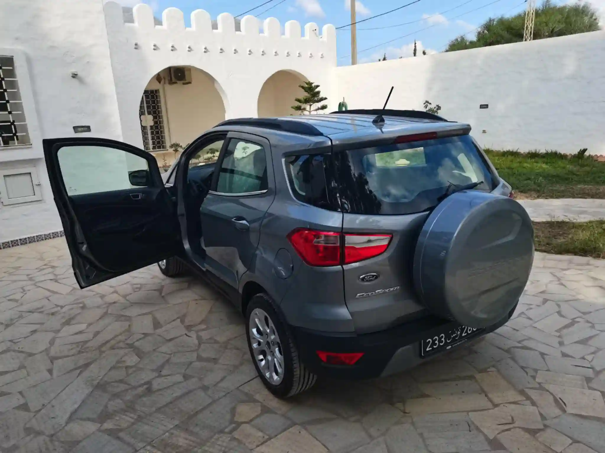 Ford Ecosport 1er Main à Grombalia - Vue 3