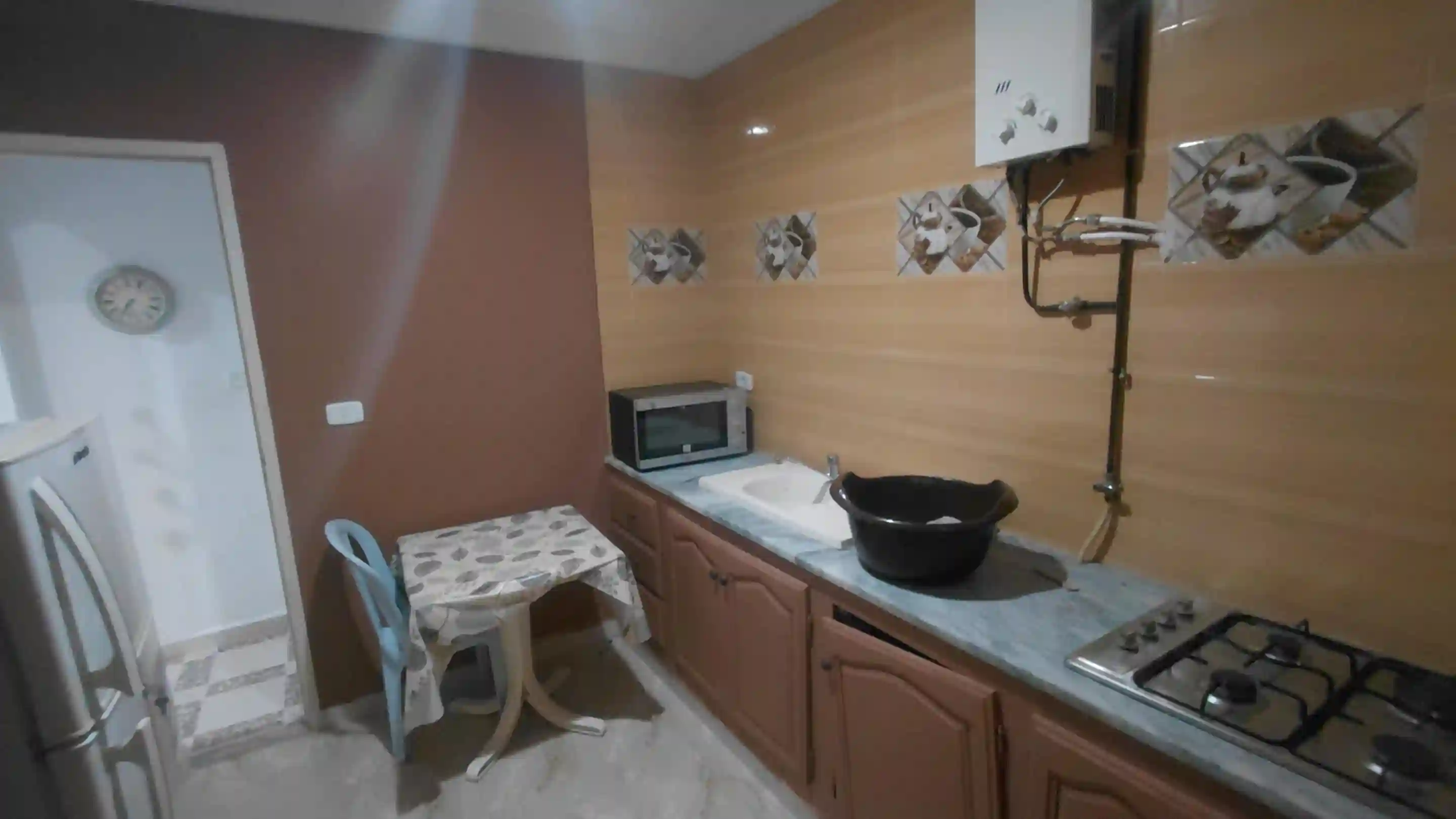 Studio s0 Meublé aux uv4 Wb4250 à El Menzah 5 - Vue 1