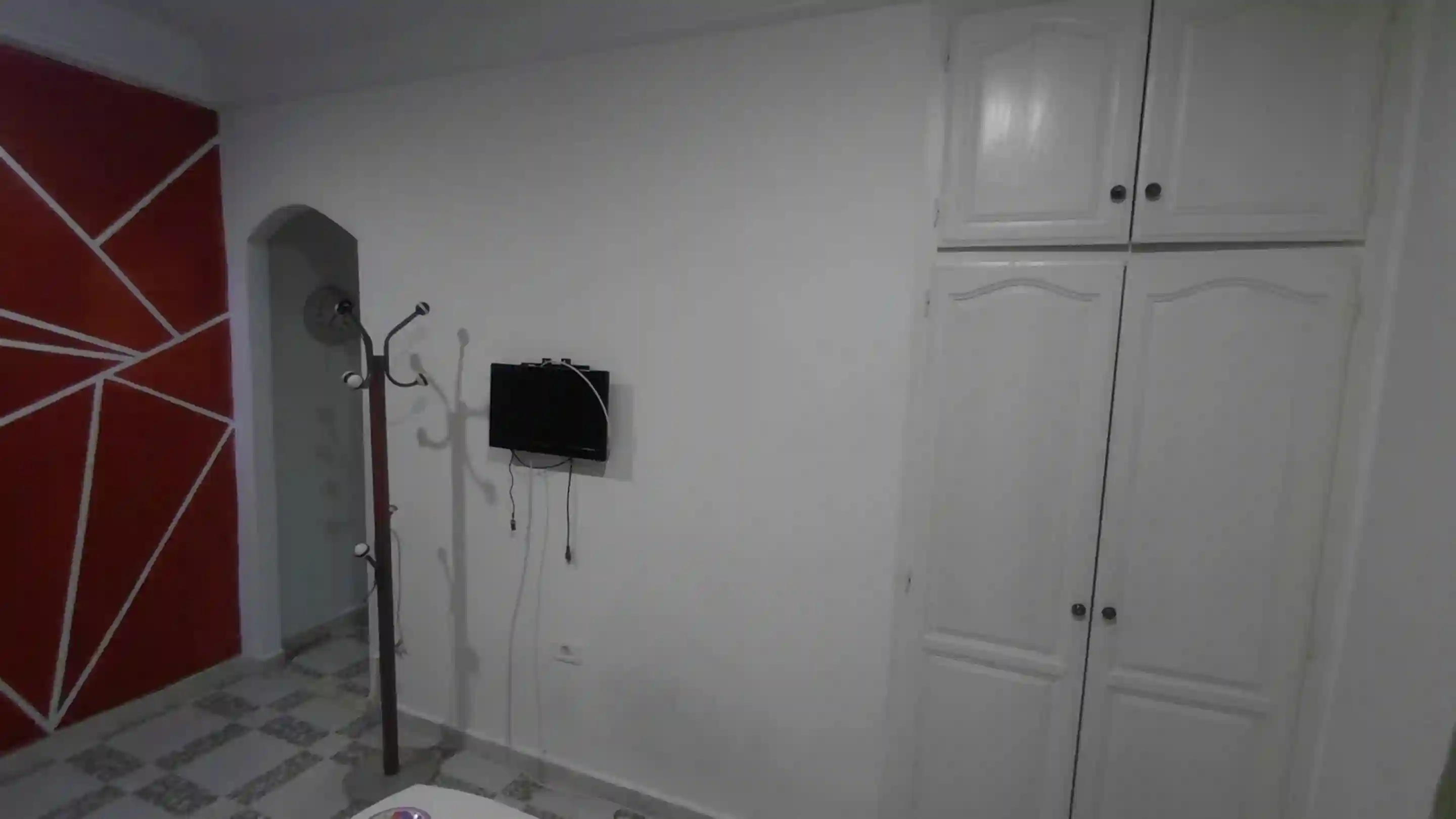 Studio s0 Meublé aux uv4 Wb4250 à El Menzah 5 - Vue 2