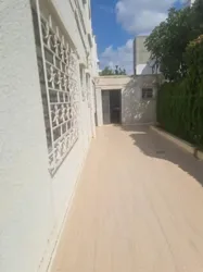 Villa à Nouvelle Ariana de Surface 423 m2 tfi à Nouvelle Ariana