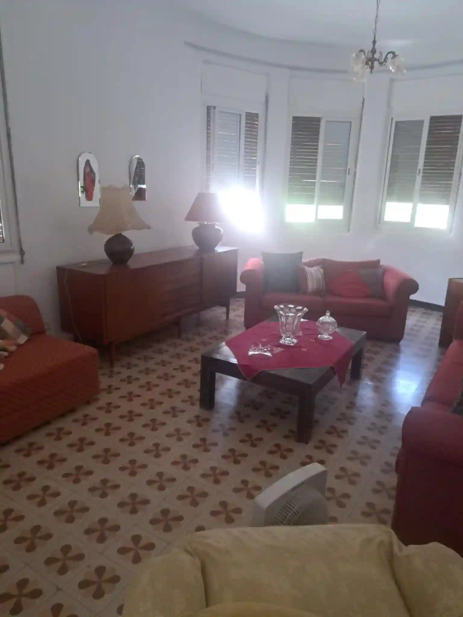 Villa à Nouvelle Ariana de Surface 423 m2 tfi à Nouvelle Ariana - Vue 2