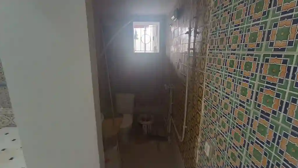 À Vendre – Local Commercial de 150 m² Avec Terrasse Idéal Pour s - Vue 7