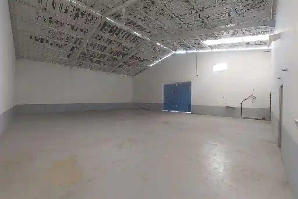 Dépôt Industriel 500 m² à Louer – Zone Industrielle bir Kassaa – - Vue 1