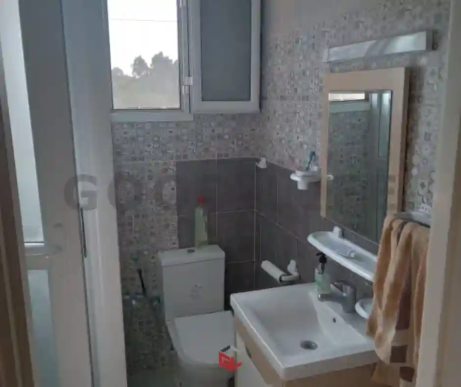 Petit Immeuble Avec 4 Apparts à la Soukra à La Soukra - Vue 1