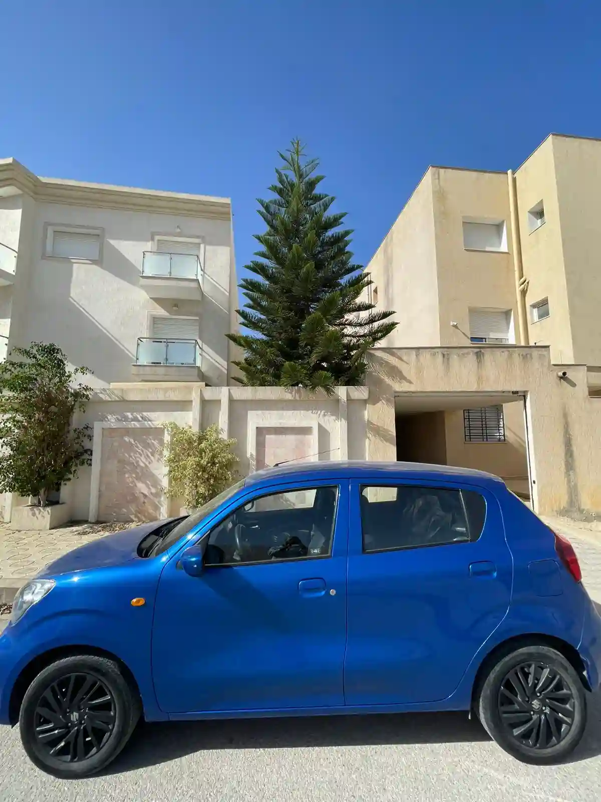 Suzuki Celerio Octobre 2023 à Jardins de Carthage - Vue 2
