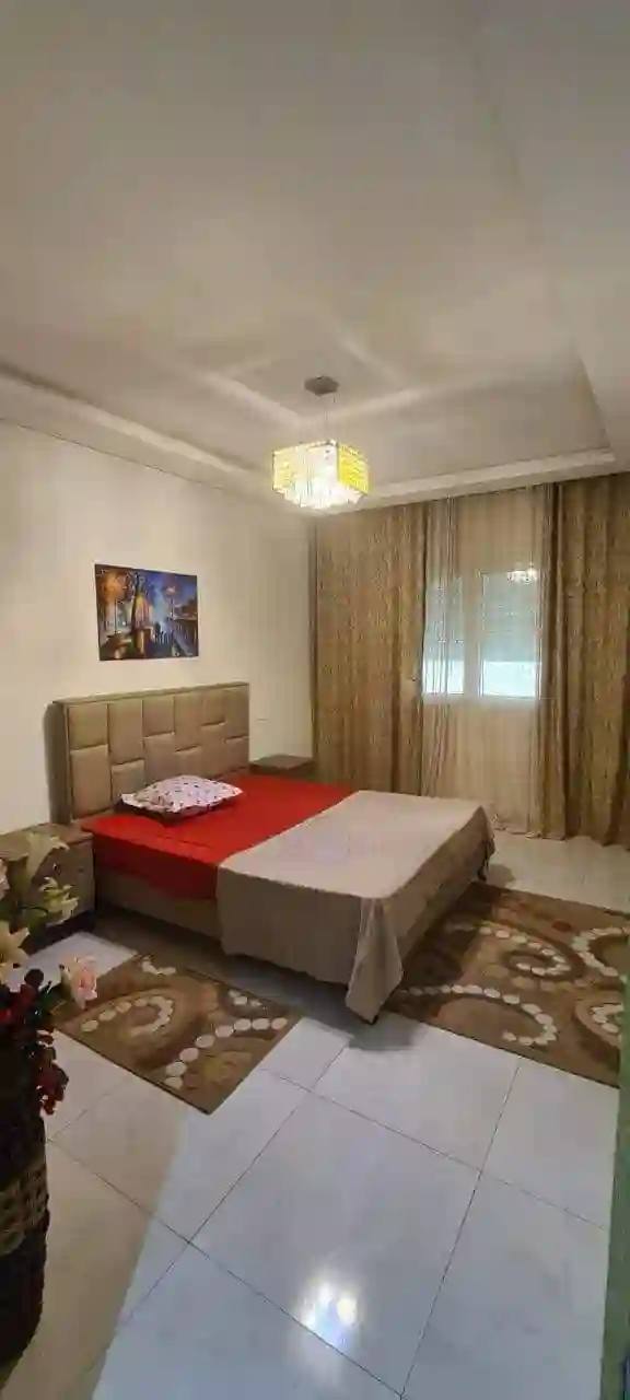 Apprt s Plus 2 à Lwahat à El Aouina