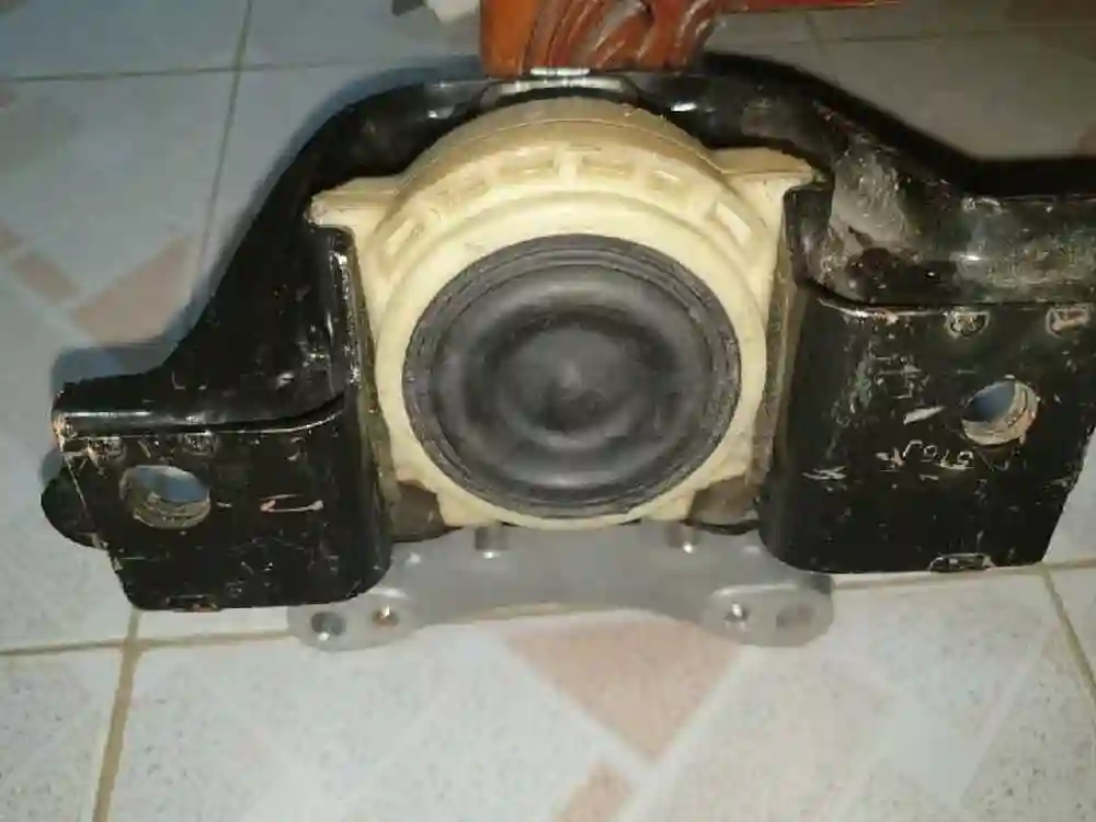 Support Moteur Peugeot 2008 208 et Citroën Original - Vue 5