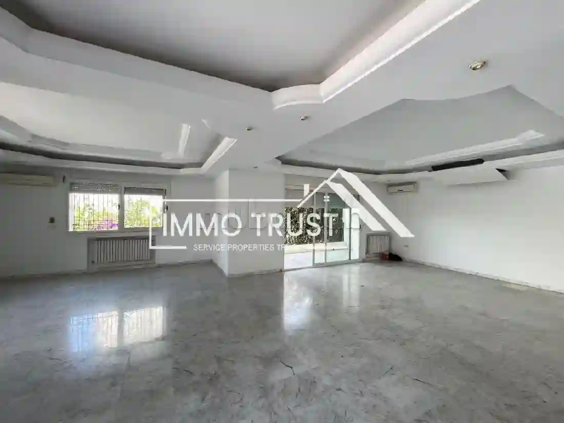 Villa S3 Avec Chambre de Service à La Marsa