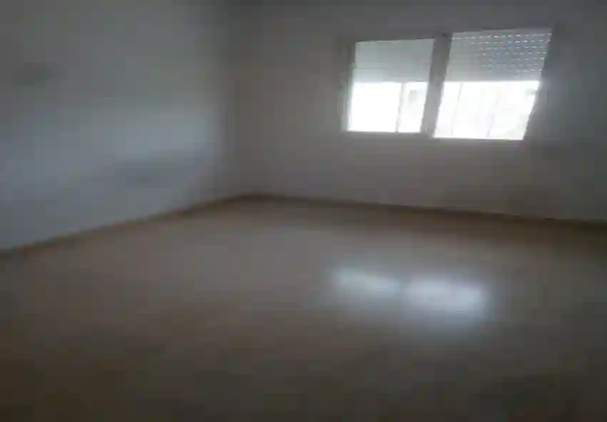 AV S1 Titré la Soukra 215 MD - Vue 2