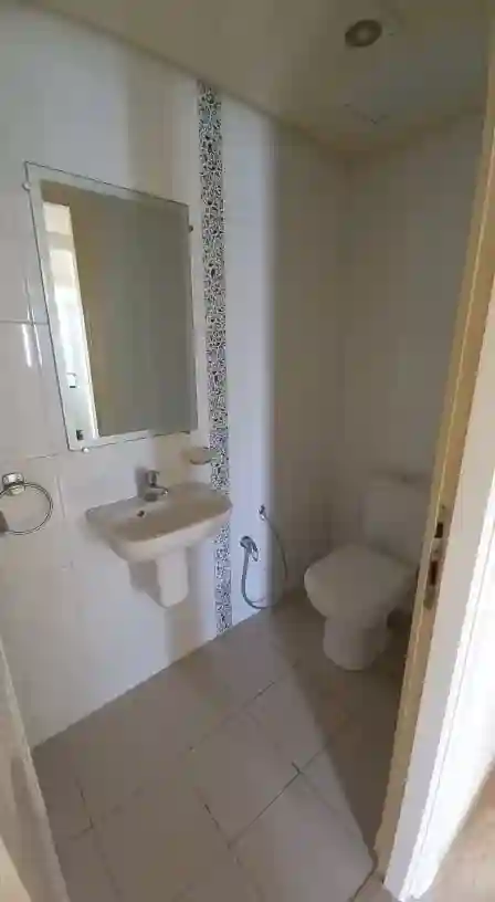 AV S1 Titré la Soukra 215 MD - Vue 4