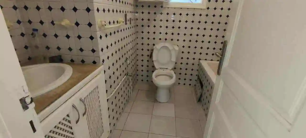 Bel Appartement 2éme Étage à El Mourouj - Vue 2