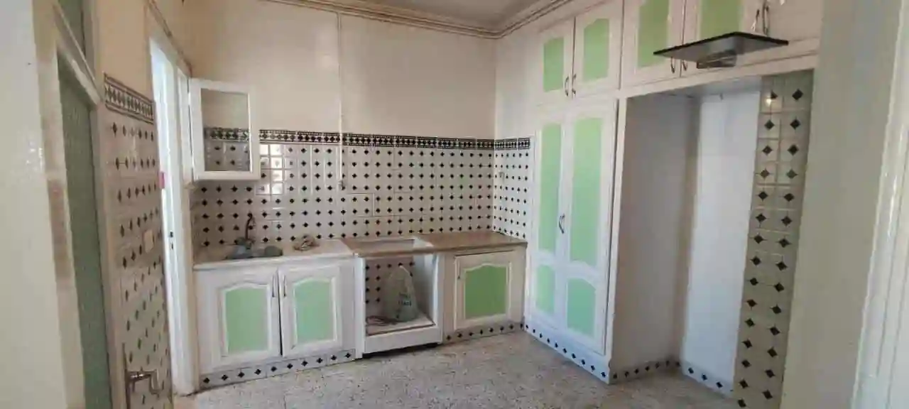 Bel Appartement 2éme Étage à El Mourouj - Vue 4